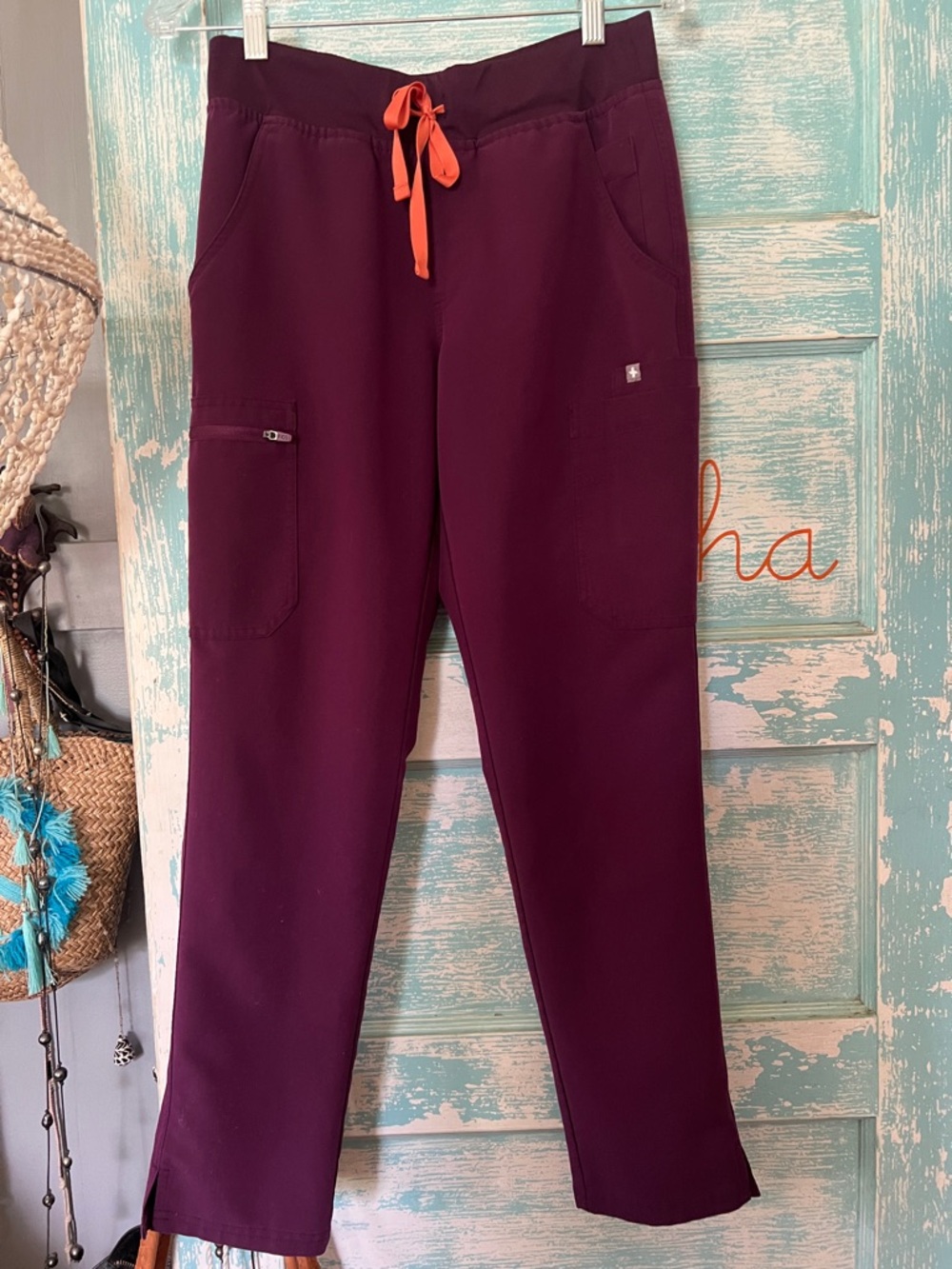 Figs scrub pants Wearfigs with Orange Drawstring like new! Color ? Deep purple